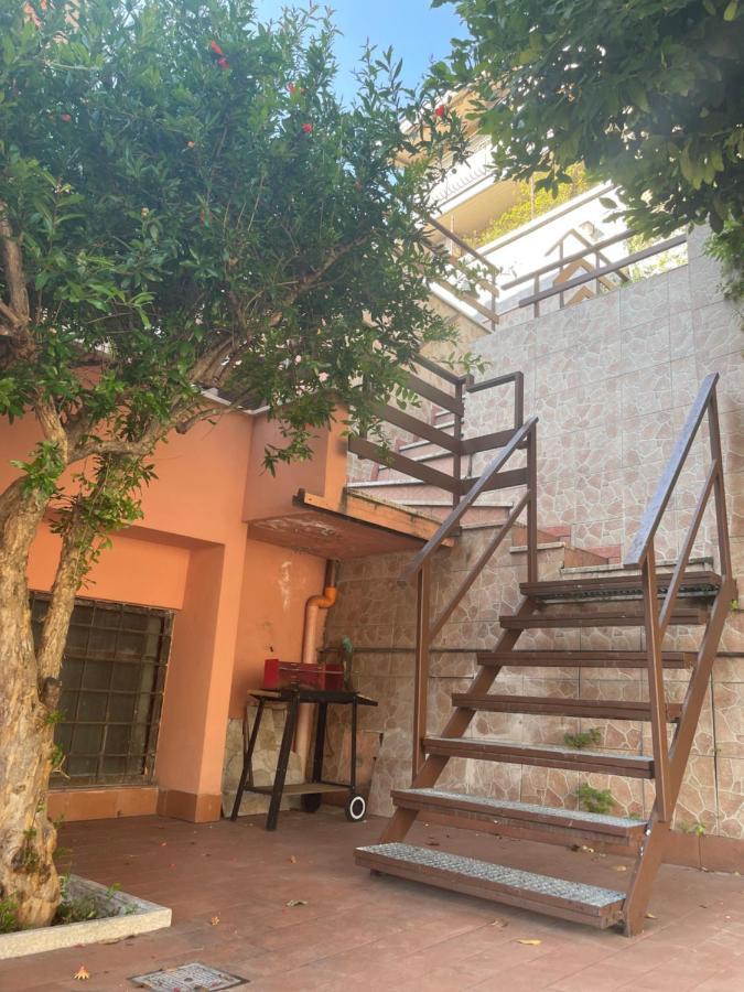 Comodo Loft Vicino La Metro Battistini Con Garage Rome Bagian luar foto